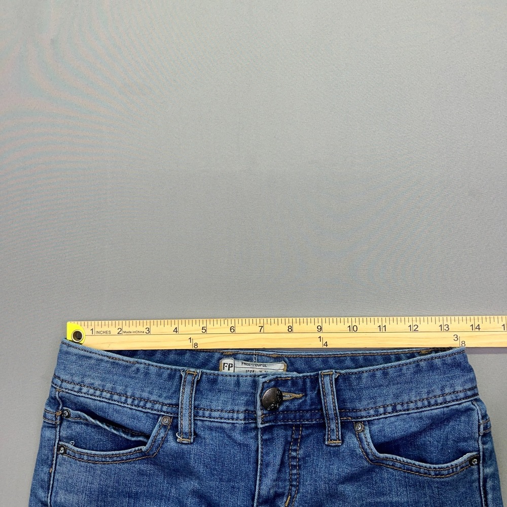 Free People Distressed Skinny Jeans Ripped Knee Raw Hem Denim Size 25 Fits 26" - Picture 5 of 9